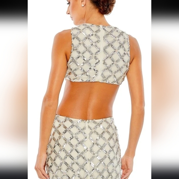 MAC DUGGAL EMBELLISHED HIGH NECK CUT OUT GOWN - Picture 5 of 17